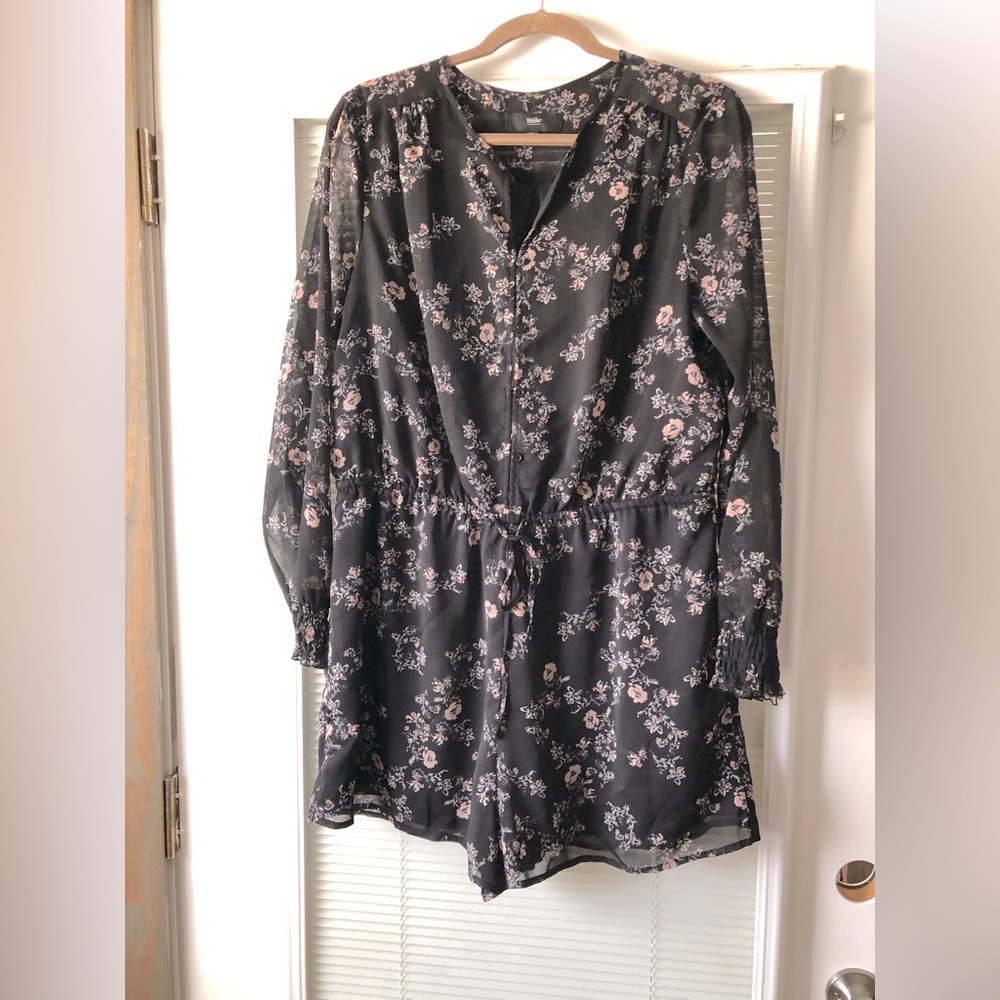 Long sleeve floral romper